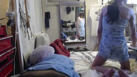 puff0169 online show from April 29, 6:40 am