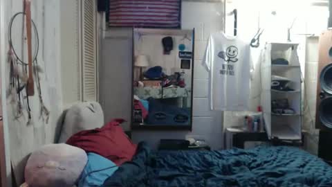 puff0169 online show from April 13, 7:42 am