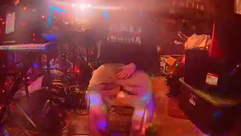 punkrunr083 online show from February 24, 7:53 am