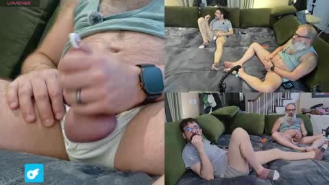 Pup And Papa bear online show from May 15, 2:09 am