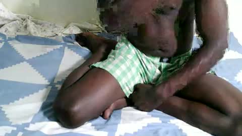 Pureblack  online show from April 4, 7:55 pm