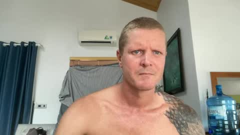 rabbit_eyes69 online show from July 5, 2:04 am