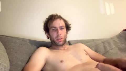 boy toy for fun online show from October 20, 3:10 am