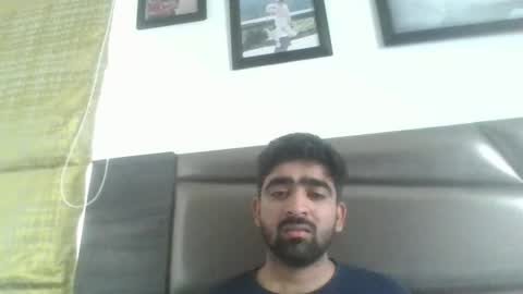 rahull11606 online show from October 30, 6:37 am