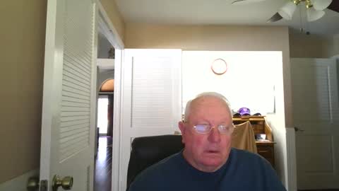 raiderman215 online show from January 3, 8:01 pm