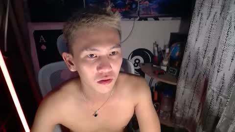 ralfhuge24 online show from April 2, 9:50 am