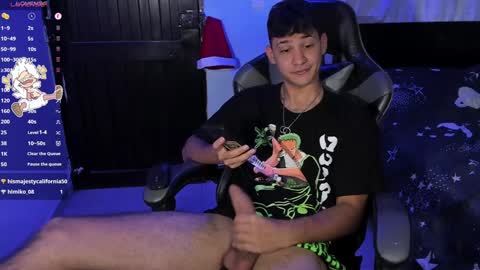  A independent Model  online show from December 21, 5:40 pm