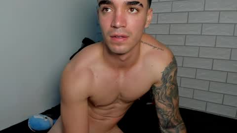 Randy online show from April 19, 6:21 pm