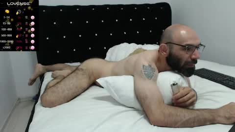 RaulWildBoy27 online show from June 1, 7:58 pm