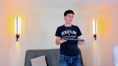 YE online show from November 20, 2:38 pm