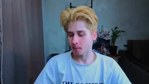 rayondovwson online show from July 12, 6:43 pm