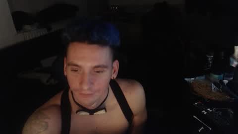 Rayzel online show from November 30, 5:04 pm