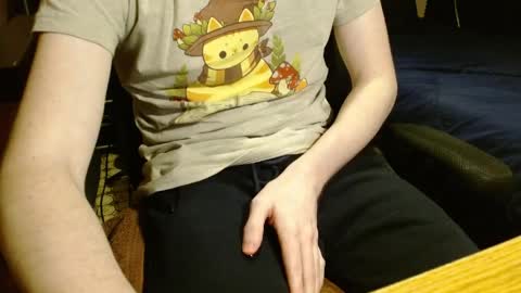 Scrappy Coco online show from April 21, 2:51 am