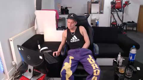 Ask me online show from February 22, 1:45 pm