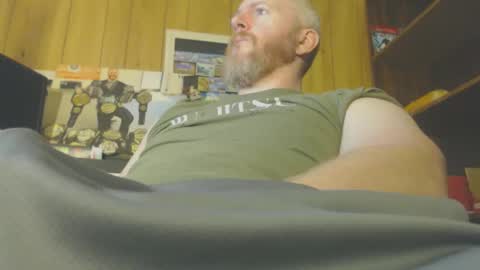 Snapshot of redhead4fun chatting on October 30, 3:08 am theredhead4fun online show from October 30, 3:08 am