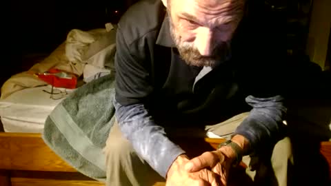 reeebokrick online show from December 10, 6:01 am