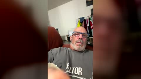 renojoe10 online show from March 8, 1:59 pm