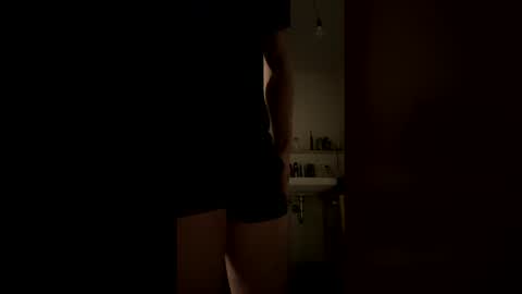 reversal0480 online show from January 18, 3:47 pm