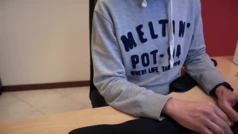 riccardofortis online show from February 4, 6:06 pm