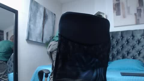 richar_voller online show from April 4, 11:29 am