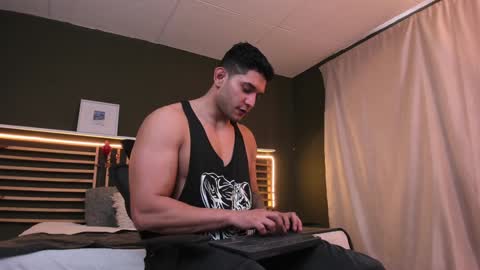 Ricardo online show from February 7, 2:15 pm