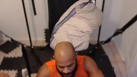 rider853 online show from February 28, 9:08 am