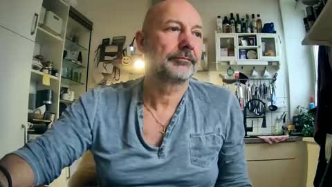 roadrunnerger online show from March 2, 4:36 pm