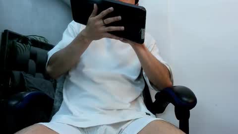 Roan Birkin online show from January 14, 9:18 pm