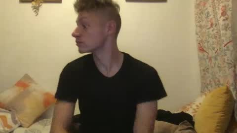 RoastingCorn online show from March 11, 3:59 am