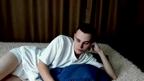 robert10211 online show from February 4, 10:32 am