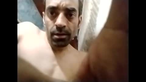 R online show from April 23, 6:40 am