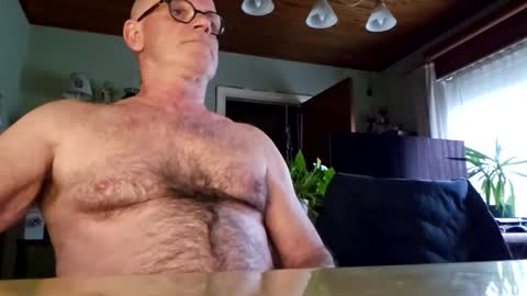 robke1966 online show from February 24, 7:42 am