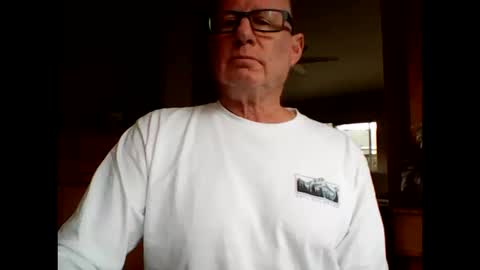 Snapshot of robo0000 chatting on October 13, 6:14 pm robo0000 online show from October 13, 6:14 pm