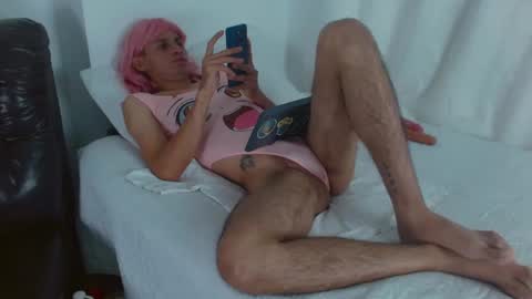 Julian online show from May 2, 3:20 am