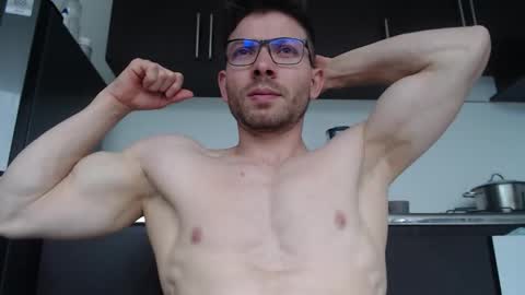 rocky muscle online show from January 7, 4:45 pm