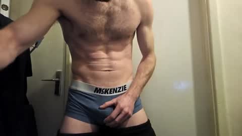 Snapshot of roddeep69 chatting on March 2, 1:53 pm roddeep69 online show from March 2, 1:53 pm