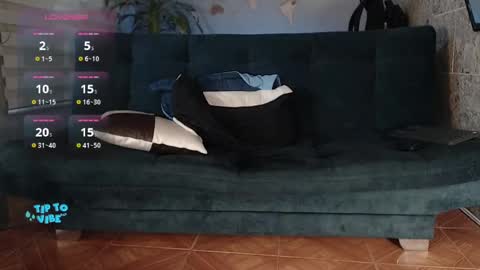 Snapshot of rogert_xx chatting on January 10, 2:46 am Rogert online show from January 10, 2:46 am