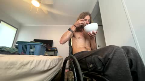 Rollinintheweeds online show from October 1, 4:44 pm