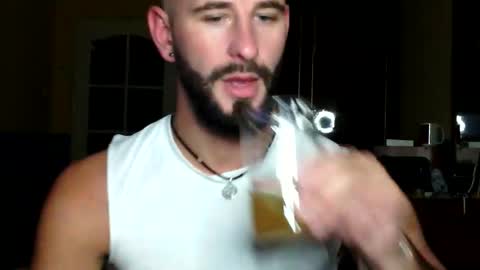 Max online show from September 25, 8:08 pm