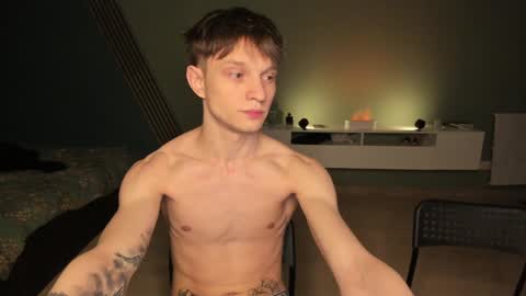 Romeo online show from December 12, 6:42 pm