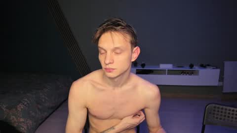 Romeo online show from December 21, 9:58 pm