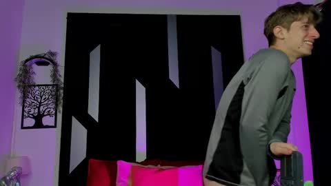 Romeo Ricci online show from March 21, 8:19 am