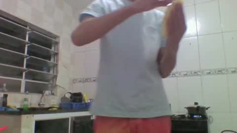 Snapshot of ronnispoto chatting on December 23, 11:28 pm ronny online show from December 23, 11:28 pm