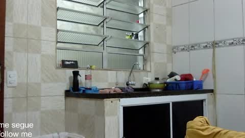 Snapshot of ronnispoto chatting on January 17, 1:04 am ronny online show from January 17, 1:04 am