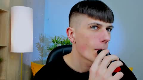 Rony online show from March 11, 7:43 pm