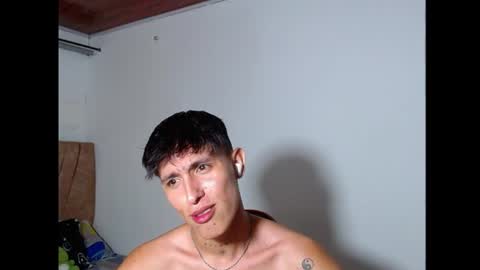 rowanboy23 online show from July 25, 2:30 am