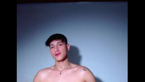rowanboy23 online show from July 5, 4:19 am