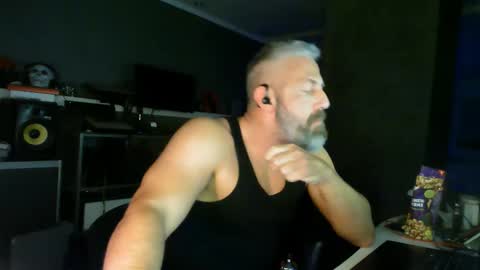 Chico que rico Caliente online show from January 18, 3:03 pm