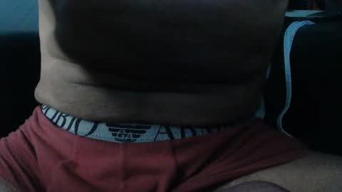 Snapshot of ruffi77 chatting on January 7, 3:37 am Chico que rico Caliente online show from January 7, 3:37 am