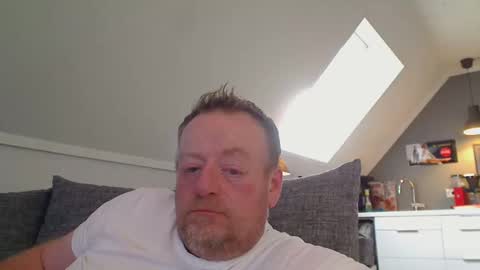 Snapshot of runepetter chatting on October 27, 10:28 am bignorwegian online show from October 27, 10:28 am